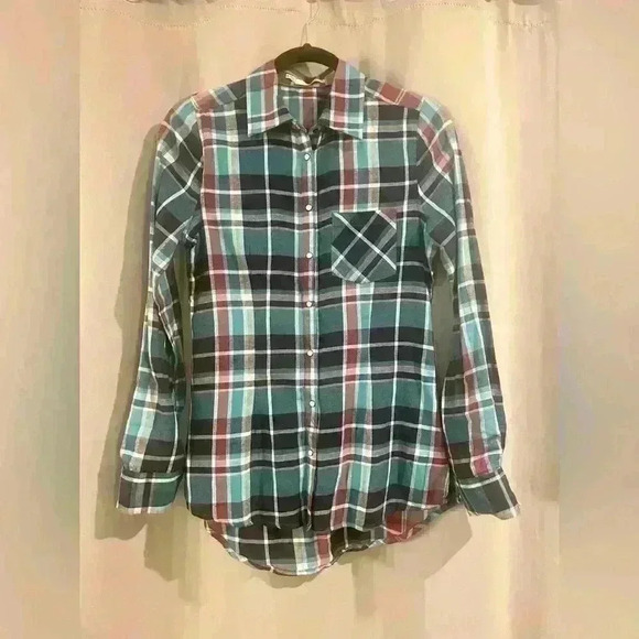 Women’s Plaid Maurice’s Button-Down - Picture 1 of 6